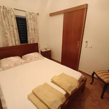Casa Dos Avos 사우 브라스 드 알포르텔
